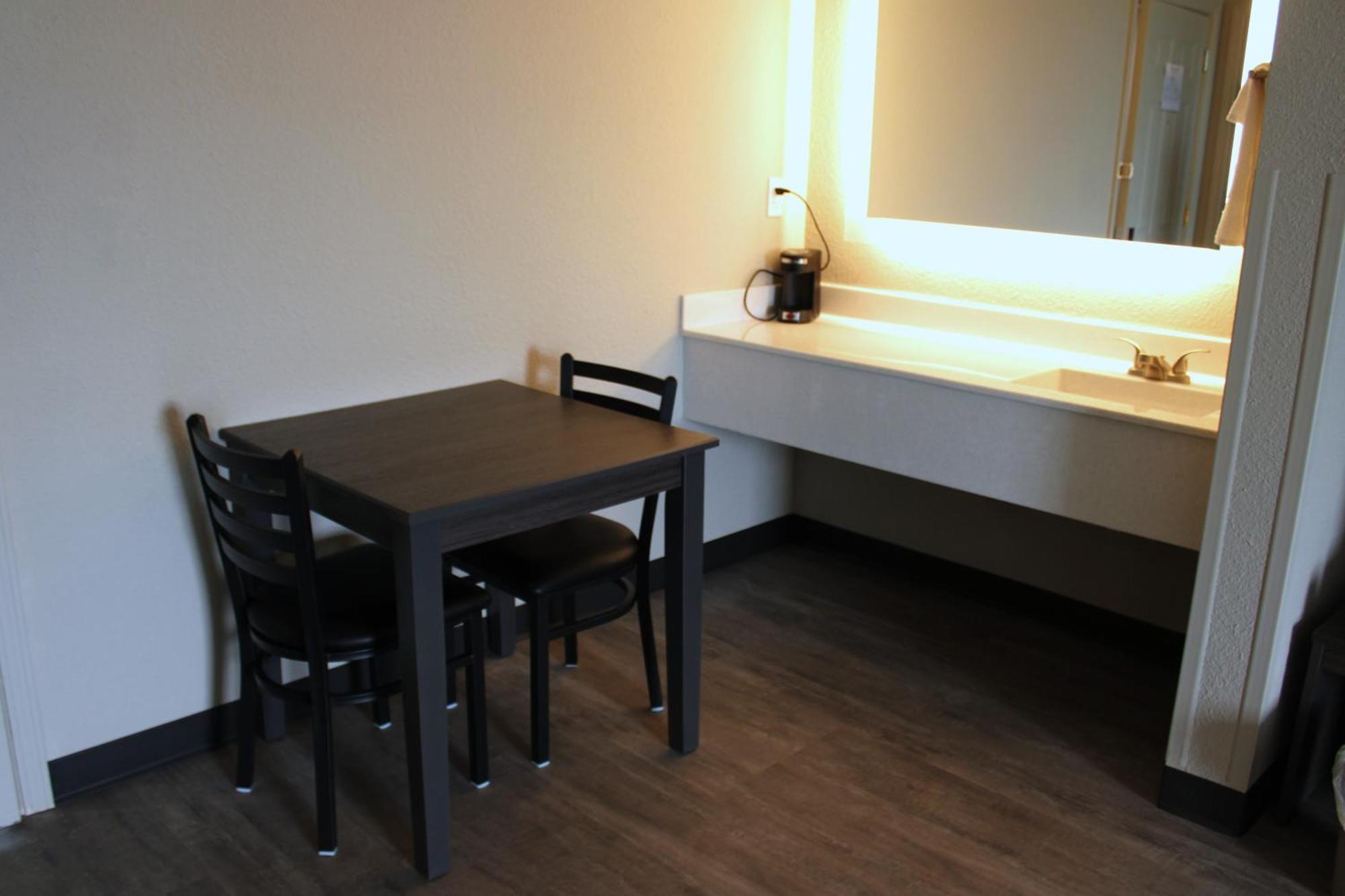 Boarders Inn And Suites By Cobblestone Lamar Missouri Esterno foto