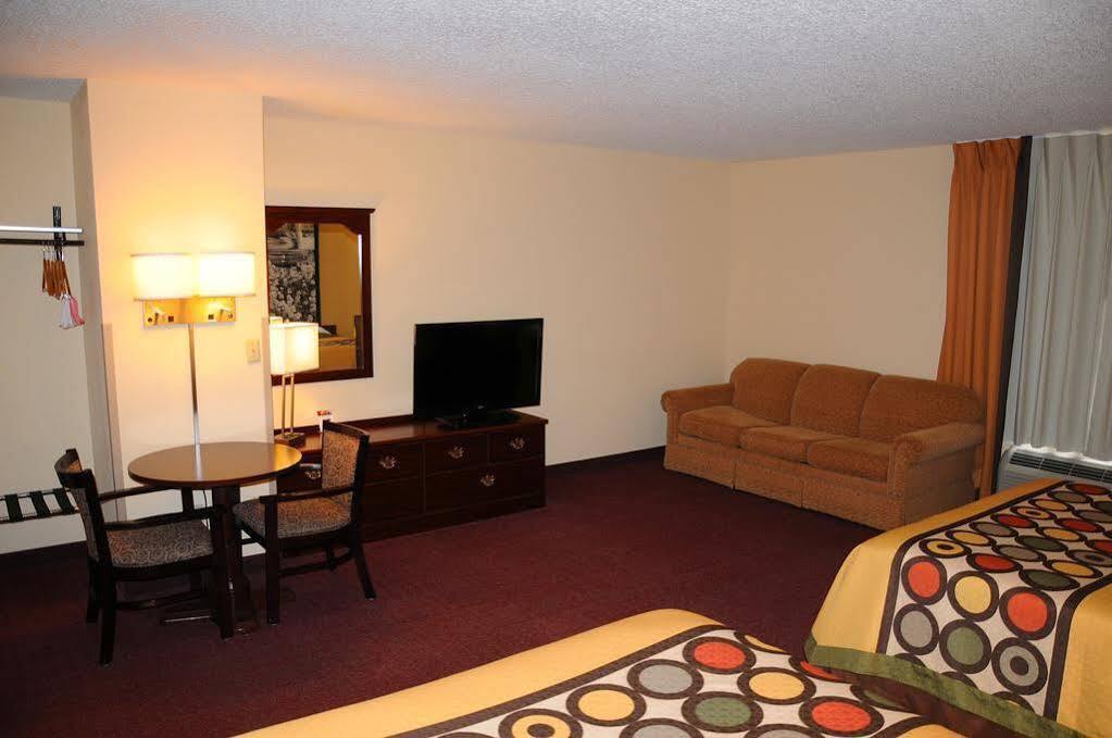Boarders Inn And Suites By Cobblestone Lamar Missouri Esterno foto